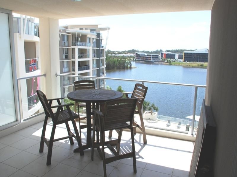 57/255 Varsity Parade, Varsity Lakes QLD 4227