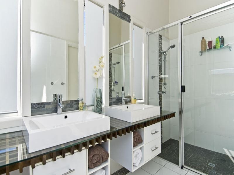 30 Townson Avenue, Palm Beach QLD 4221