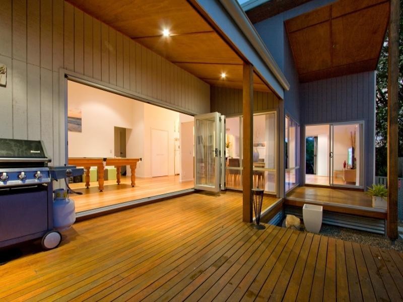 30 Townson Avenue, Palm Beach QLD 4221