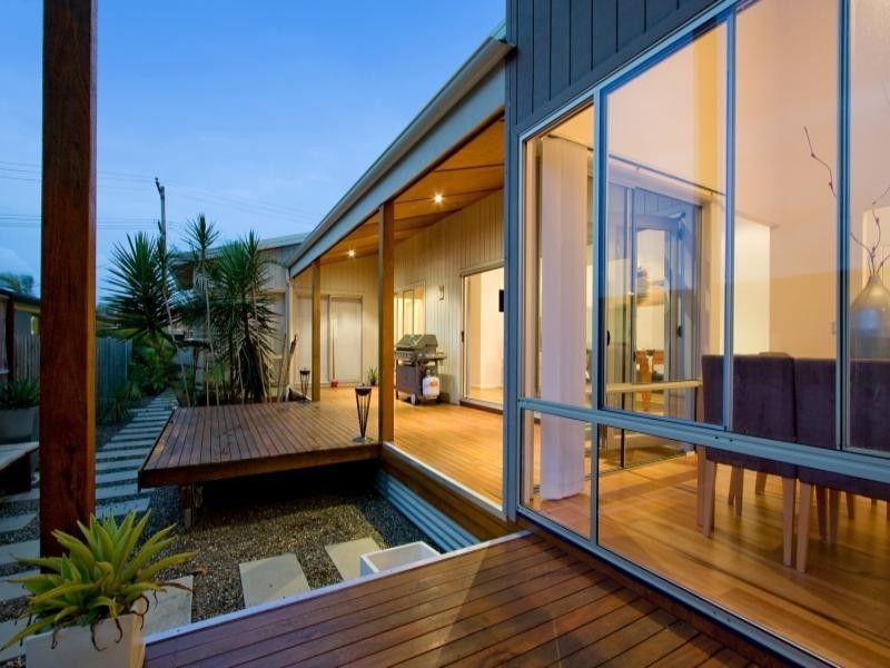 30 Townson Avenue, Palm Beach QLD 4221