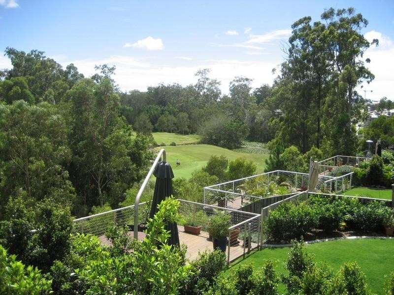 15 Royal Links Drive, Robina QLD 4226