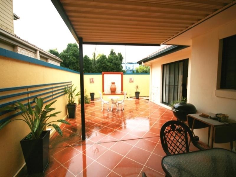 4 Morea Court, Varsity Lakes QLD 4227