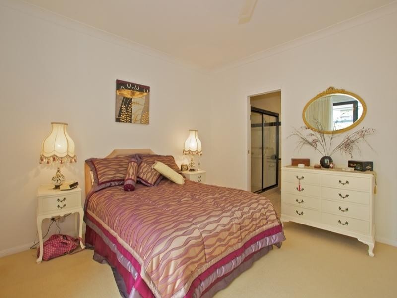 4 Morea Court, Varsity Lakes QLD 4227