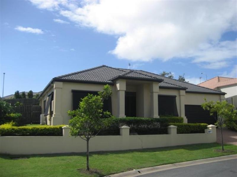 19 Kodiak Drive, Varsity Lakes QLD 4227