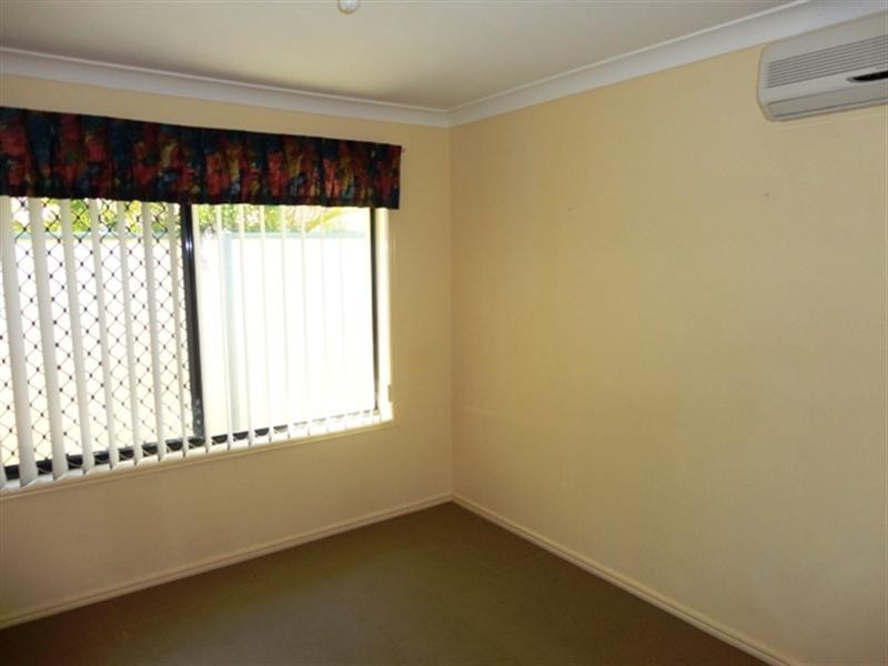 1 Yarraville Street, Robina QLD 4226