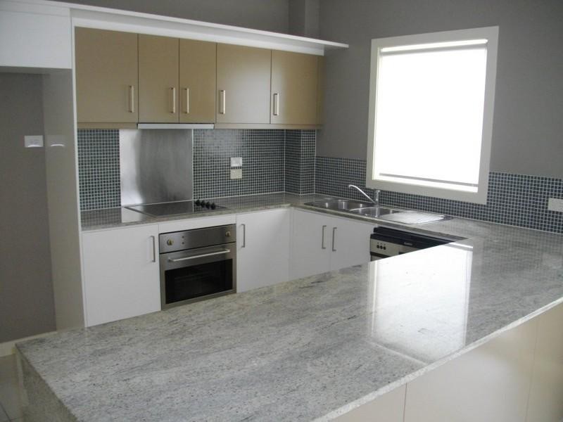 2/1 St Pauls Crescent ‘Park Azzura’, Varsity Lakes QLD 4227