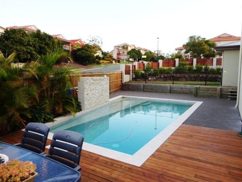 71 Kincaid Drive, Highland Park QLD 4211