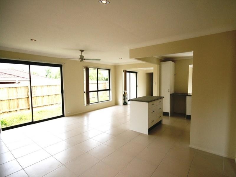 94 Mattocks Road, Varsity Lakes QLD 4227