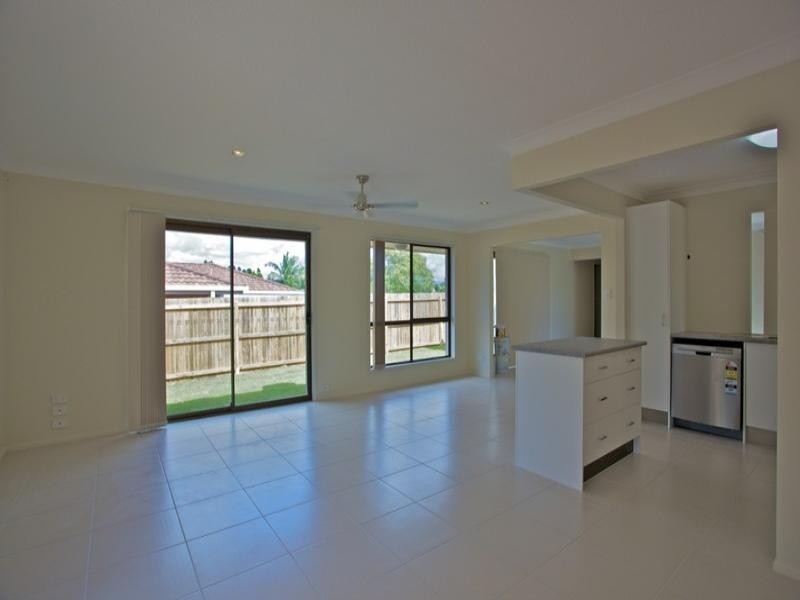 94 Mattocks Road, Varsity Lakes QLD 4227