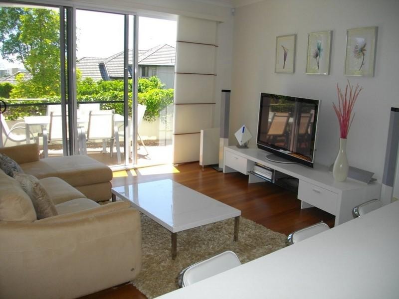 3/2 Blue Ridge Crescent, Varsity Lakes QLD 4227