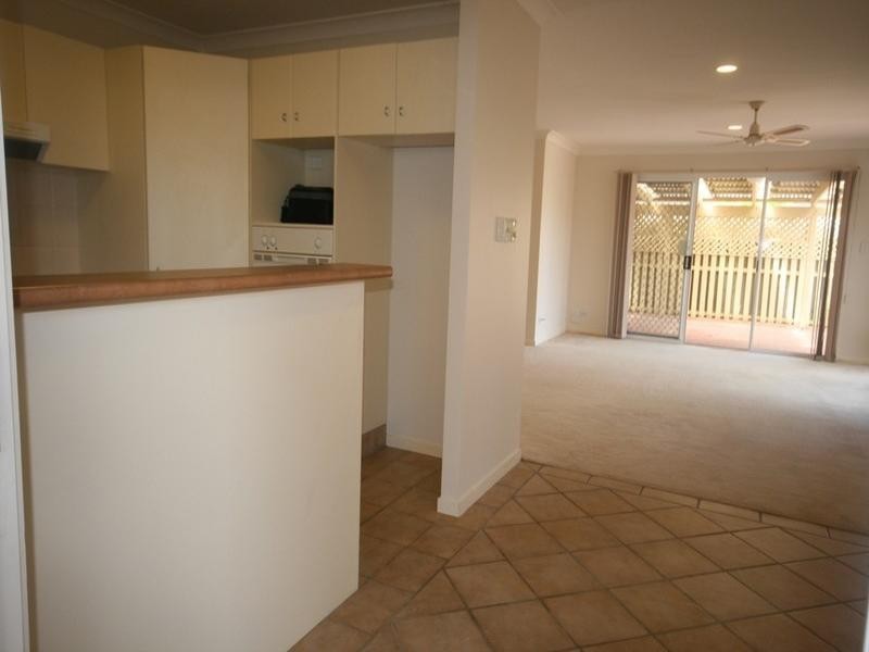 12 Nuthatch Street, Burleigh Waters QLD 4220