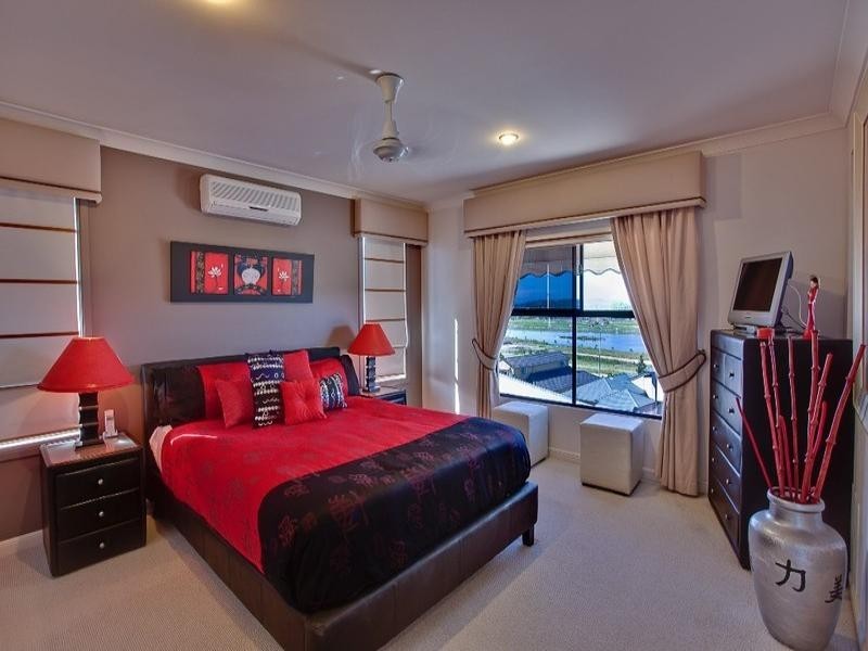 2/9 Mapleton Circuit, Varsity Lakes QLD 4227