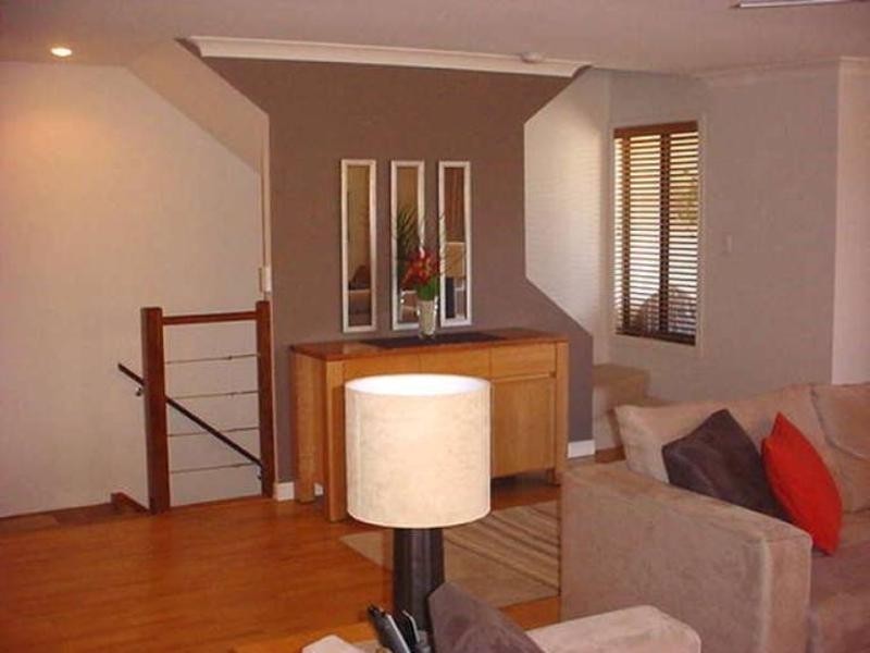 2/9 Mapleton Circuit, Varsity Lakes QLD 4227