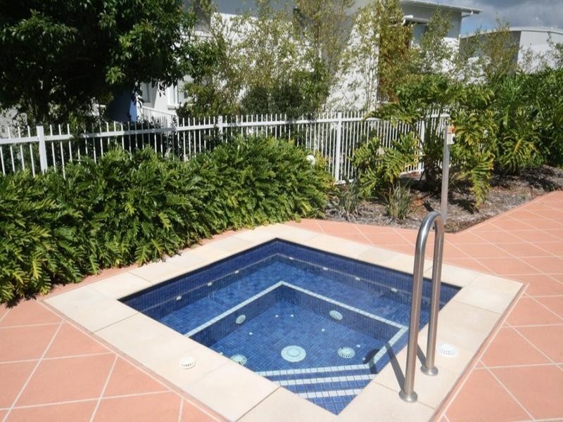 74/98 University Drive, Varsity Lakes QLD 4227