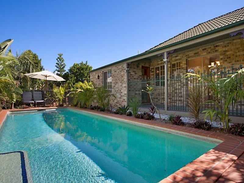 18 Merridown Drive, Merrimac QLD 4226