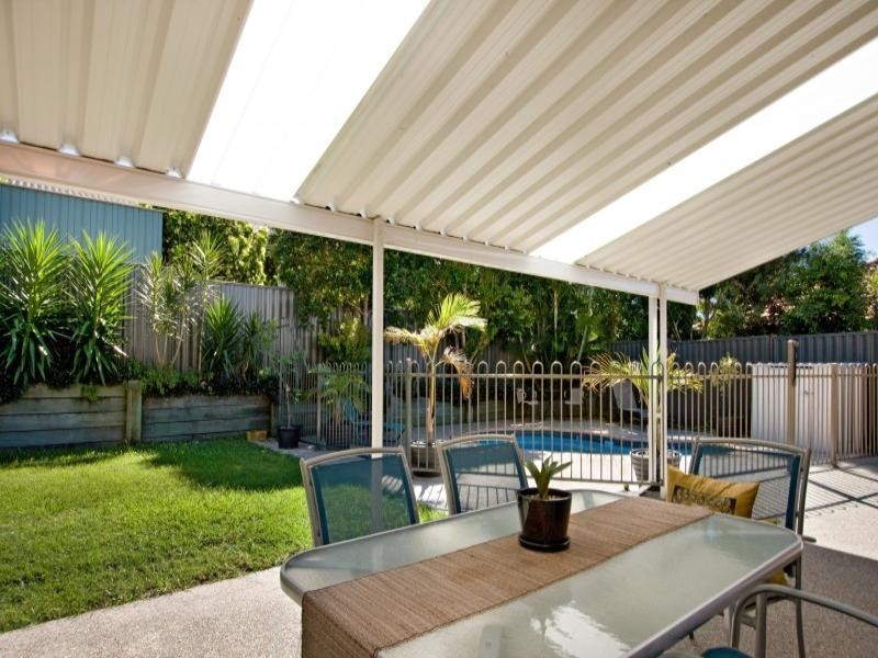 2 Treasure Court, Carrara QLD 4211