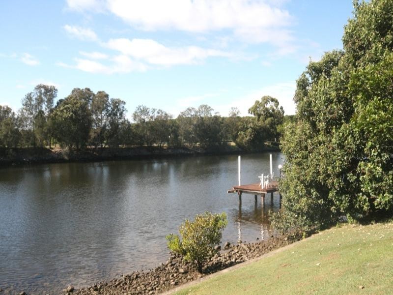 180/215 Cottesloe Drive, Mermaid Waters QLD 4218