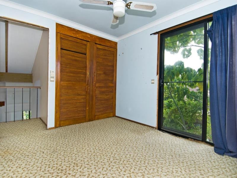 201 Acanthus Avenue, Burleigh Waters QLD 4220