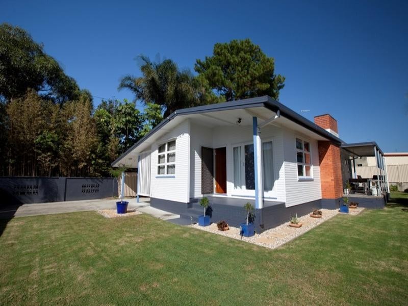 23 Joan Street, Burleigh Waters QLD 4220