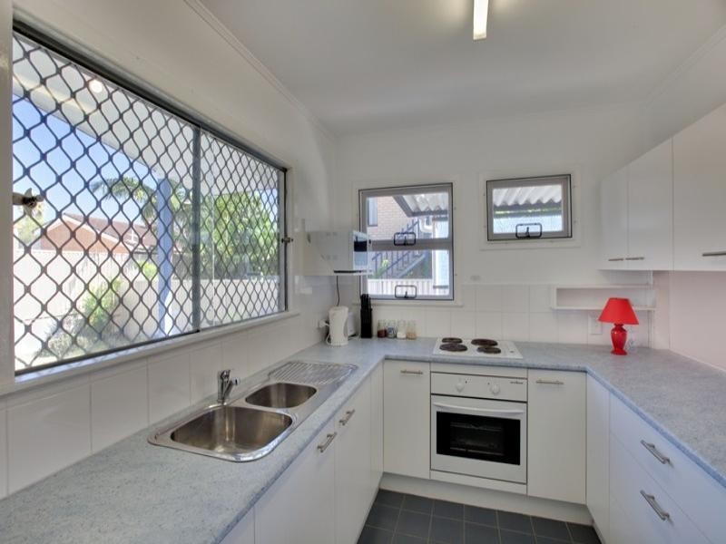 23 Joan Street, Burleigh Waters QLD 4220