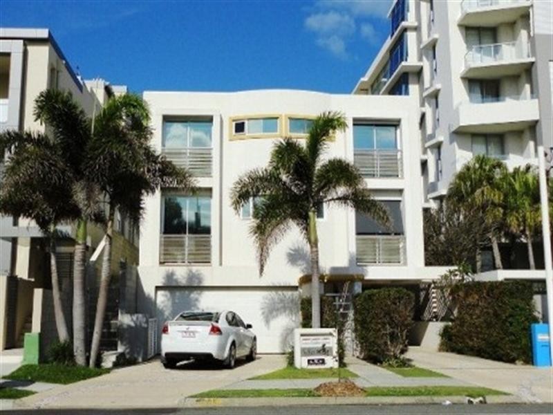 1/105a Albatross Avenue, Mermaid Beach QLD 4218