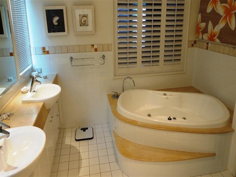 1/105a Albatross Avenue, Mermaid Beach QLD 4218