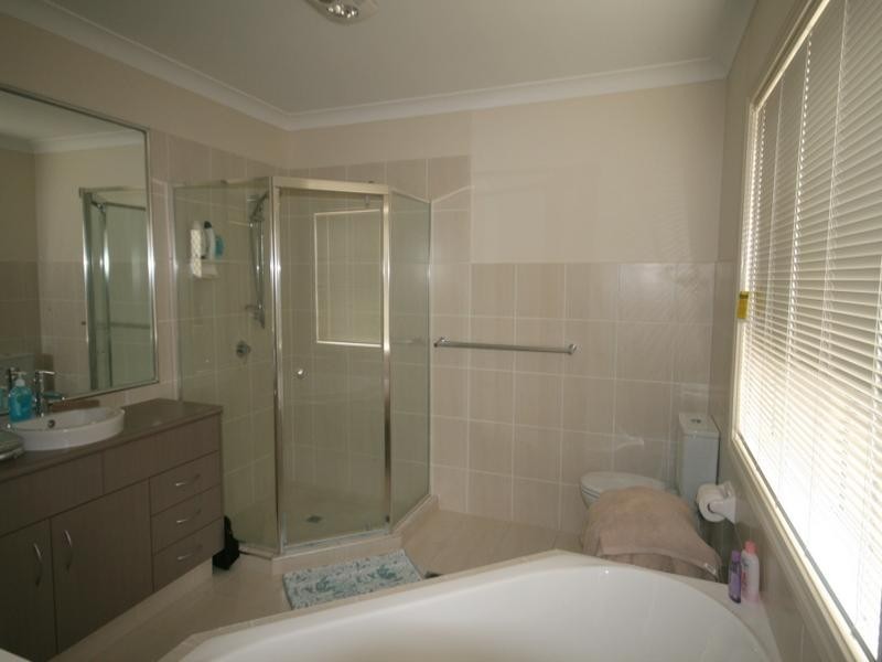 25a Heights Drive, Robina QLD 4226