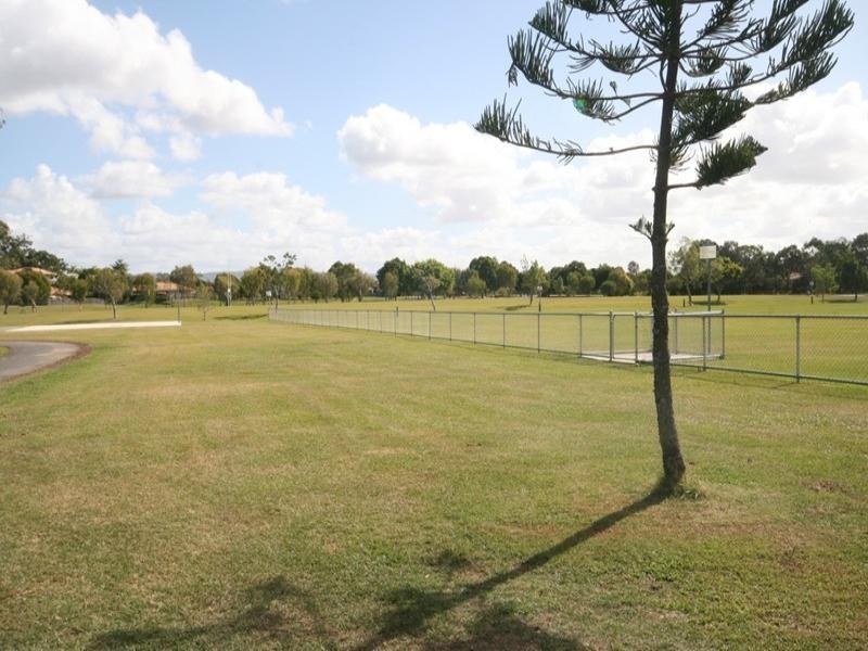 2/36 Frascott Avenue, Varsity Lakes QLD 4227