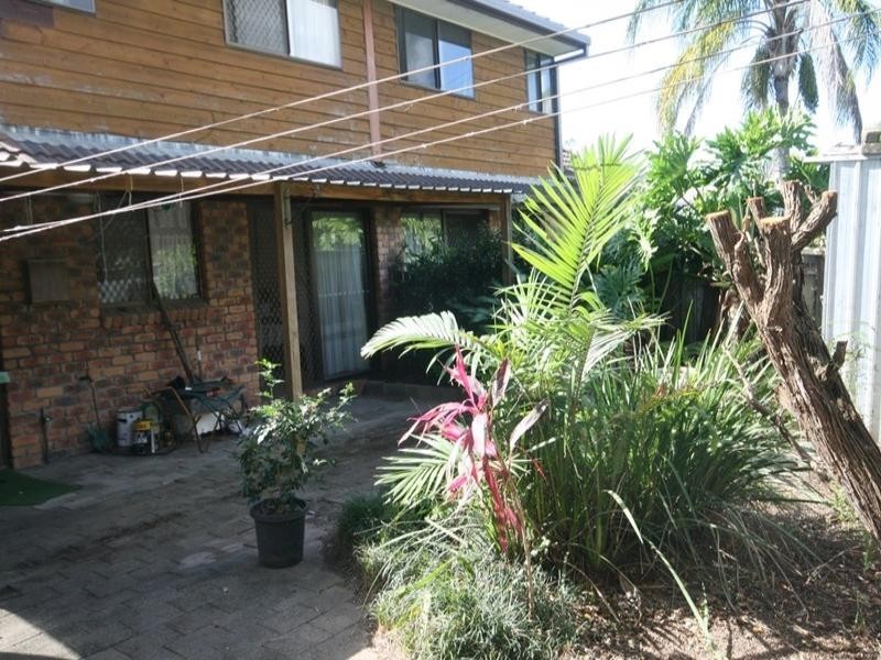 2/36 Frascott Avenue, Varsity Lakes QLD 4227