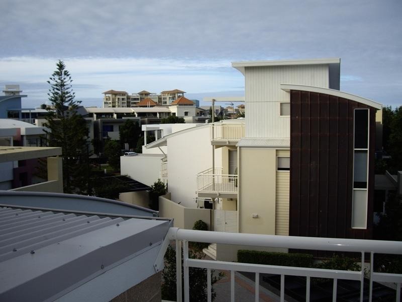 1/22 Moores Crescent, Varsity Lakes QLD 4227