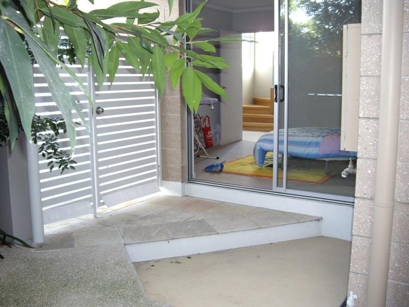 1/22 Moores Crescent, Varsity Lakes QLD 4227