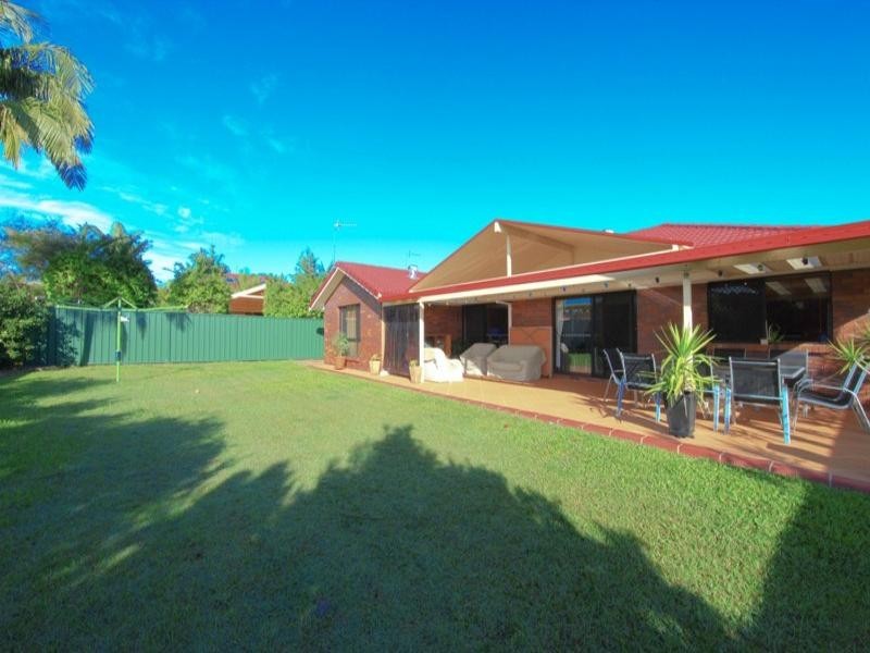 12 Coachwood Court, Burleigh Waters QLD 4220