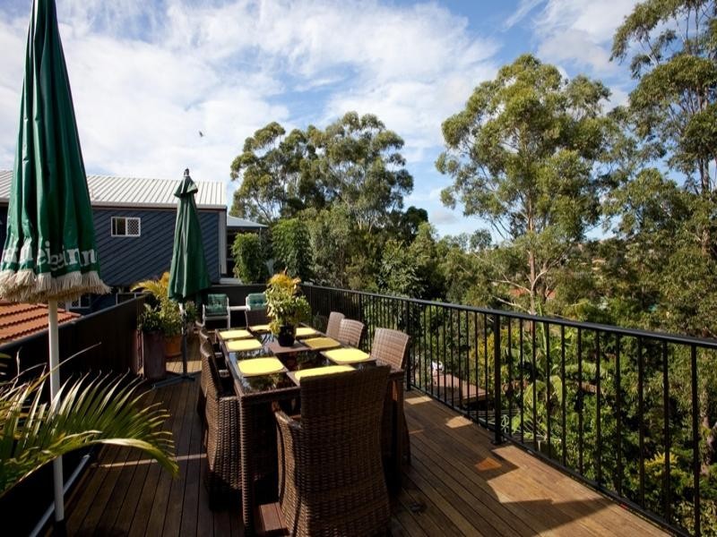 13 Kaffia Court, Elanora QLD 4221