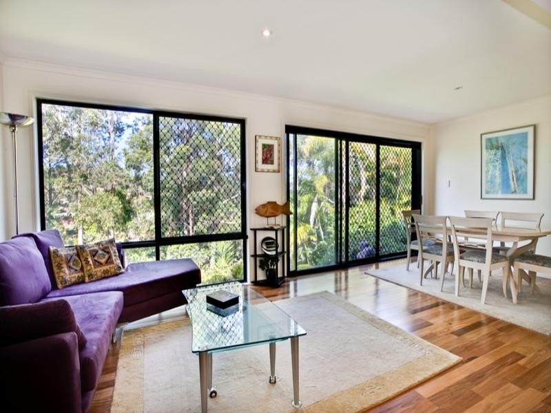 13 Kaffia Court, Elanora QLD 4221