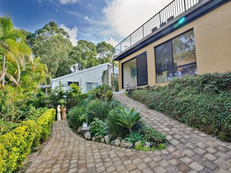 13 Kaffia Court, Elanora QLD 4221