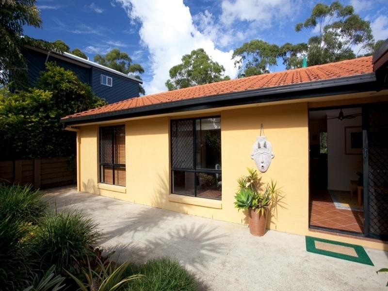 13 Kaffia Court, Elanora QLD 4221