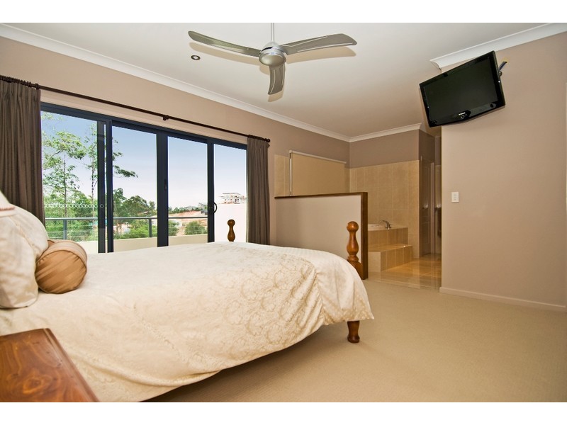 7 Auriga Court, Robina QLD 4226