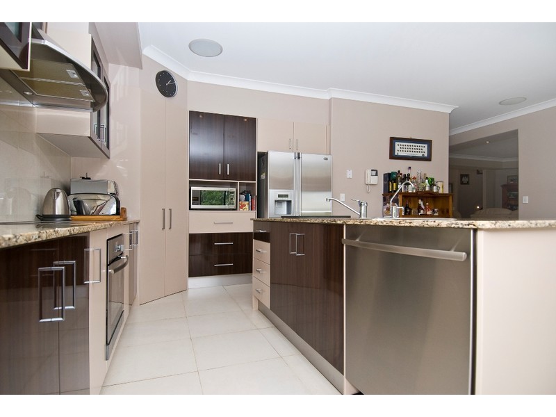 7 Auriga Court, Robina QLD 4226