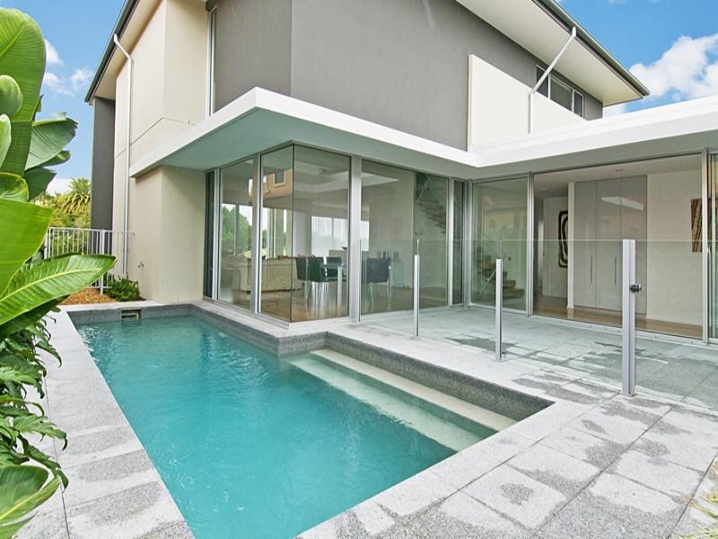 6184 Bolsena Circuit, Hope Island QLD 4212