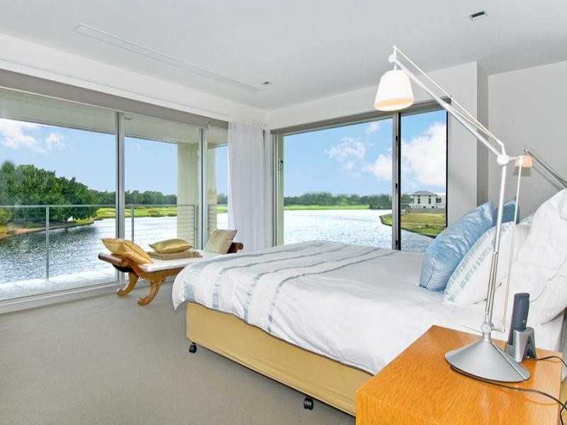 6184 Bolsena Circuit, Hope Island QLD 4212