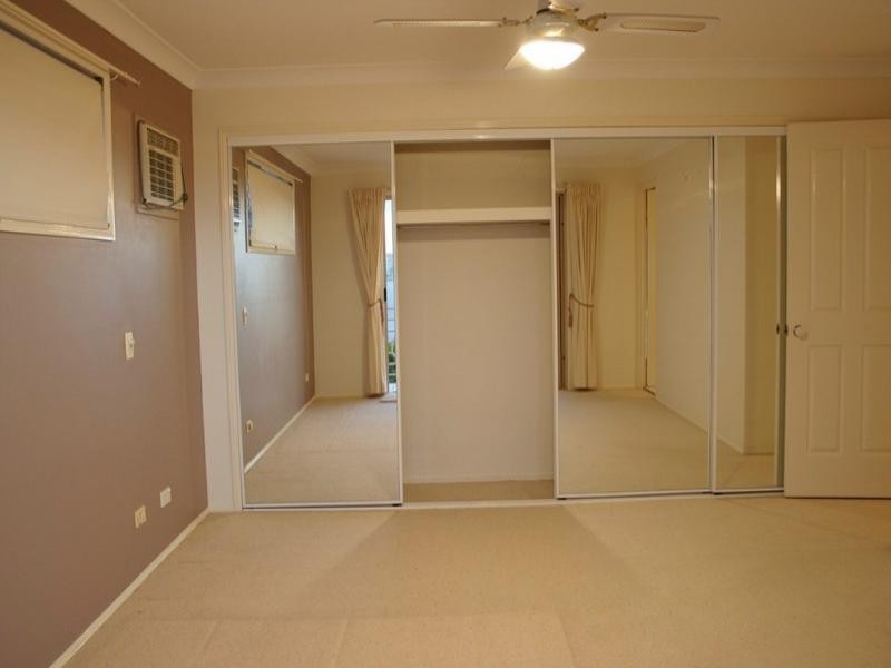 23 Notre Dame Court, Varsity Lakes QLD 4227