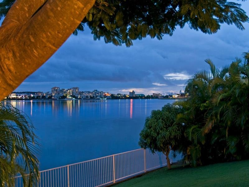 23 Notre Dame Court, Varsity Lakes QLD 4227