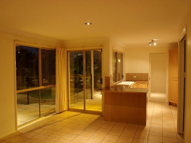 23 Notre Dame Court, Varsity Lakes QLD 4227