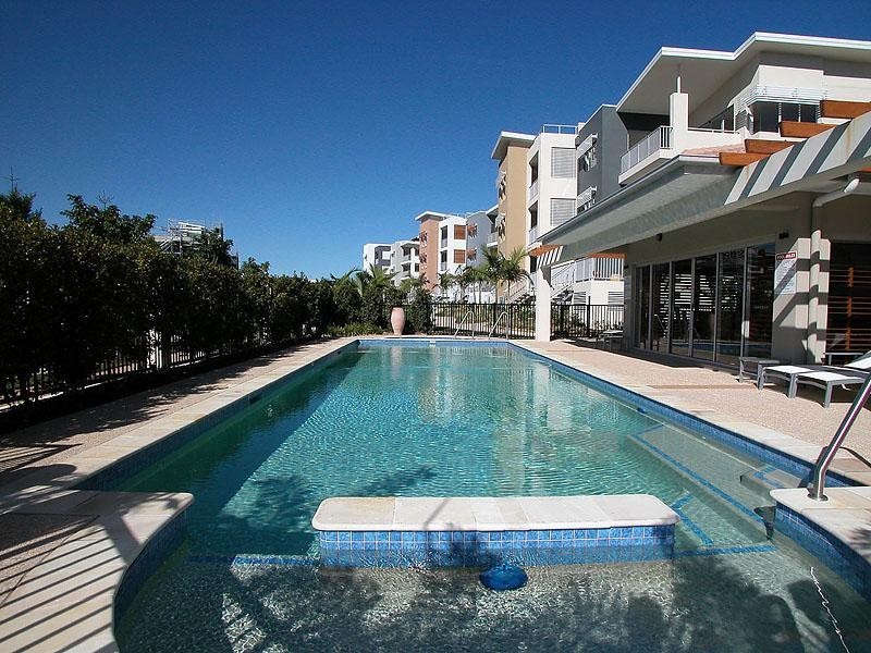 11/1 Riverwalk Avenue, Robina QLD 4226