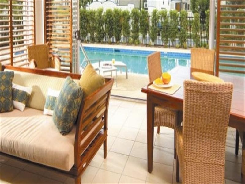 11/1 Riverwalk Avenue, Robina QLD 4226