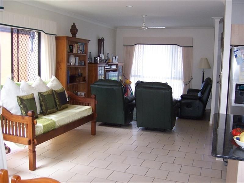 38 Peach Drive, Robina QLD 4226