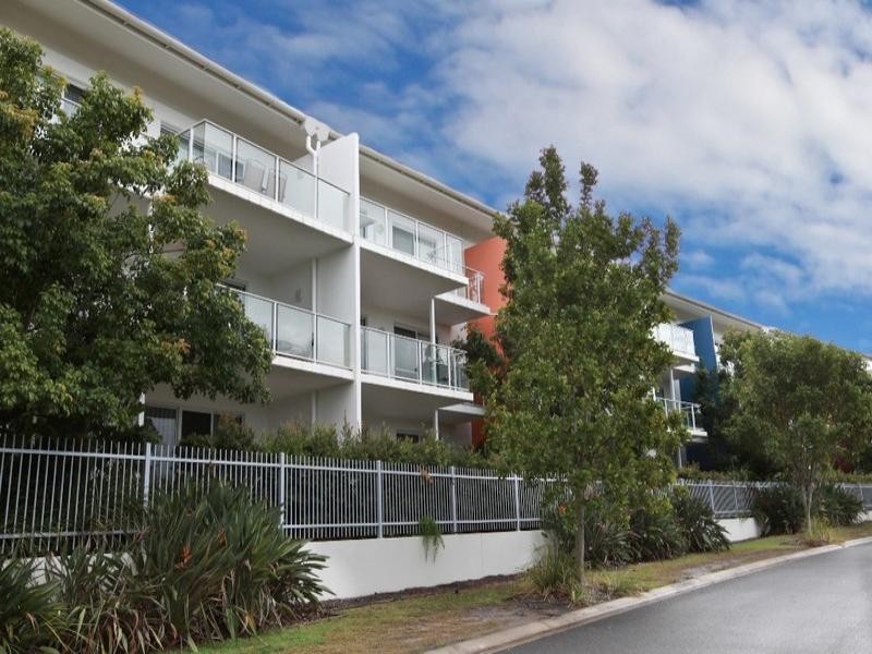 30/98 University Drive, Varsity Lakes QLD 4227