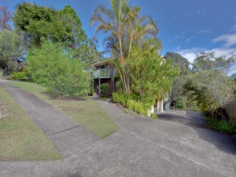 2/9 Daisy Street, Elanora QLD 4221