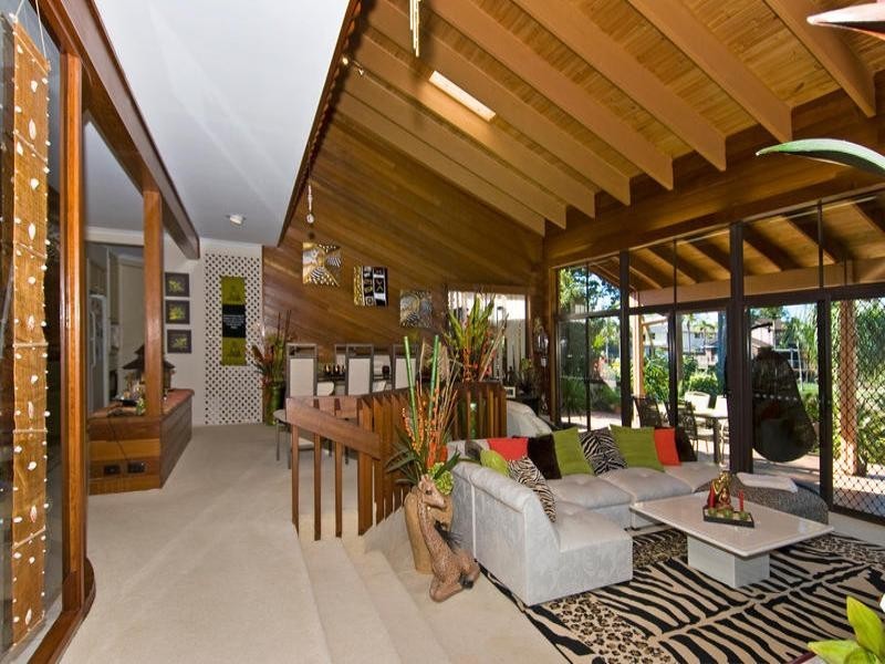 13 Gregory Drive, Carrara QLD 4211