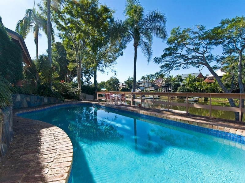 13 Gregory Drive, Carrara QLD 4211